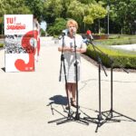 01.07.2020. Końskie. Wystawa „Tu rodziła się Solidarność”. Na zdjęciu Dorota Koczwańska-Kalita, naczelnik kieleckiej delegatury IPN / Magda Galas-Klusek / Radio Kielce