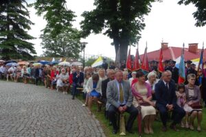 19.07.2020. Małogoszcz. Prymicyjna msza święta arcybiskupa Henryka Jagodzińskiego / Ewa Pociejowska-Gawęda / Radio Kielce