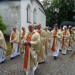 19.07.2020. Małogoszcz. Prymicyjna msza święta arcybiskupa Henryka Jagodzińskiego / Ewa Pociejowska-Gawęda / Radio Kielce