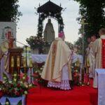 19.07.2020. Małogoszcz. Prymicyjna msza święta arcybiskupa Henryka Jagodzińskiego / Ewa Pociejowska-Gawęda / Radio Kielce