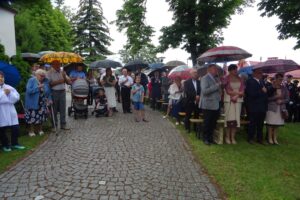 19.07.2020. Małogoszcz. Prymicyjna msza święta arcybiskupa Henryka Jagodzińskiego / Ewa Pociejowska-Gawęda / Radio Kielce