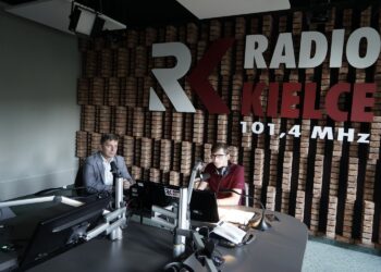 29.07.2020 Kielce. Punkty Widzenia. Na zdjęciu (od lewej): Andrzej Pruś -  przewodniczący sejmiku województwa, Michał Kita - prowadzący audycję / Dionizy Krawczyński / Radio Kielce