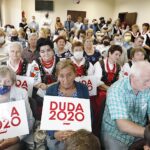 03.07.2020 Gadka w gminie Mirzec. Spotkanie minister Marleny Maląg - szefowa resortu rodziny, pracy i polityki społecznej z mieszkańcami / Jarosław Kubalski / Radio Kielce