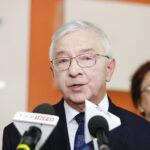 03.07.2020. Starachowice. Wizyta minister rodziny, pracy i polityki społecznej Marleny Maląg. Na zdjęciu: poseł Krzysztof Lipiec / Jarosław Kubalski / Radio Kielce