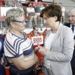 03.07.2020. Pawłów. Wizyta Marleny Maląg, minister rodziny, pracy i polityki społecznej. Na zdjęciu (od lewej): Agata Wojtyszek - poseł, Renata Sikora, Marlena Maląg - minister rodziny, pracy i polityki społecznej, Krzysztof Lipiec - poseł / Jarosław Kubalski / Radio Kielce