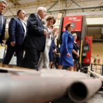 03.07.2020. Starachowice. Wizyta minister rodziny, pracy i polityki społecznej Marleny Maląg. Na zdjęciu (od lewej): senator Krzysztof Słoń, poseł Marek Kwitek, poseł Krzysztof Lipiec, minister Marlena Maląg i poseł Agata Wojtyszek / Jarosław Kubalski / Radio Kielce