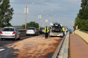 10.07.2020 Kielce. Wypadek na ul. Krakowskiej / Piotr Kwaśniewski / Radio Kielce