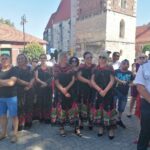 1.07.2020 Wiślica. Spotkanie Elżbiety Witek - marszałek Sejmu z mieszkańcami.   / Marta Gajda / Radio Kielce