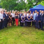 03.07.2020 Słupia Jędrzejowska. Stacja Doświadczalna Oceny Odmian. Na zdjęciu od lewej: Dariusz Czechowski - starosta włoszczowski, Zbigniew Matyśkiewicz – przewodniczący rady powiatu włoszczowskiego, Łukasz Karpiński - wicestarosta włoszczowski, Andrzej Bętkowski, marszałek województwa świętokrzyskiego, Marek Bogusławski, wicemarszałek województwa świętokrzyskiego, Paweł Faryna - starosta jędrzejowski, Artur Konarski, radny sejmiku województwa świętokrzyskiego, Jerzy Pośpiech - dyrektor ŚODR, Marek Jońca - członek zarządu województwa świętokrzyskiego, Ewa Kotarska - dyrektor Stacji Doświadczalnej Oceny Odmian w Słupi Jędrzejowskiej, Jacek Włosowicz – senator, Grzegorz Piec - starosta konecki, Jarosław Staciwa - członek zarządu powiatu koneckiego, Sylwester Kasprzyk - radny powiatu kieleckiego, Wiesław Wojciechowski, Grzegorz  Wojciechowski - poseł województwa łódzkiego, Jan Zawisza - radny gminy Mirzec, Marek Mentel – przewodniczący rady powiatu jędrzejowskiego, Mariusz Wawrzyło - delegat świętokrzyskiej Izby Rolniczej z powiatu jędrzejowskiego / Ewa Pociejowska-Gawęda / Radio Kielce