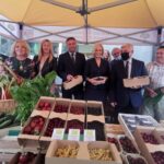 16.07.2020. Kielce. Otwarcie sklepu „Silni z natury” / Piotr Kwaśniewski / Radio Kielce