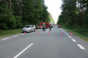 25.07.2020. Ruda Maleniecka. Wypadek przy skrzyżowaniu DK 74 i 42 / KW PSP Kielce