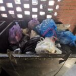 30.07.2020. Kielce. Przepełnione altany śmietnikowe / Piotr Kwaśniewski / Radio Kielce