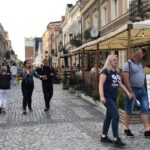 18.07.2020. Sandomierz. Turyści. Na zdjęciu: Sylwia Kotowska z córką Martą - turystki z Łodzi / Grażyna-Szlęzak-Wójcik / Radio Kielce