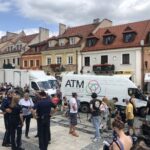 21.07.2020 Sandomierz. Plan filmu „Ojciec Mateusz” / Grażyna Szlęzak-Wójcik / Radio Kielce