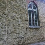 Wiązownica Mała, gmina Staszów. Prace przy kapliczce / Jacek Piwowarski