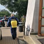 28.07.2020. Sandomierz. Dezynfekcja urzędu miasta / UM Sandomierz