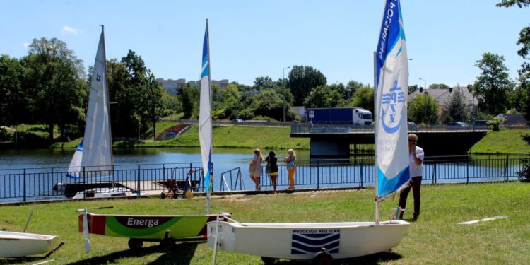 28.07.2020. Kielce. Zalew. Zajęcia dla seniorów / Faustyna Terelak / Radio Kielce