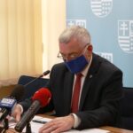 23.07.2020. Kielce. Przekazanie środków na termomodernizację budynków użyteczności publicznej. Na zdjęciu: Andrzej Bętkowski - marszałek województwa świętokrzyskiego / Magdalena Blicharska / Radio Kielce