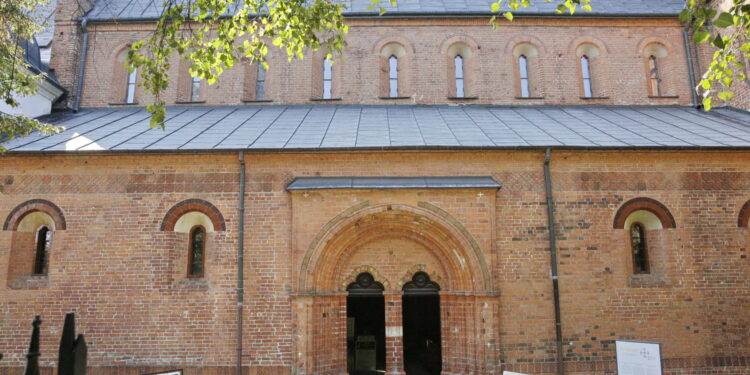 07.09.2016. Sandomierz. Klasztor Dominikanów. Kościół św. Jakuba. / Jarosław Kubalski / Radio Kielce