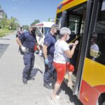 01.07.2020 Kielce. Koronawirus. MPK. Straż miejska sprawdza czy ludzie noszą maseczki / Jarosław Kubalski / Radio Kielce