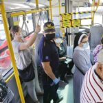 01.07.2020 Kielce. Koronawirus. MPK. Straż miejska sprawdza czy ludzie noszą maseczki / Jarosław Kubalski / Radio Kielce