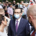 09.07.2020 Busko-Zdrój. Wizyta premiera Mateusza Morawieckiego. Na zdjęciu (w środku): premier Mateusz Morawiecki / Jarosław Kubalski / Radio Kielce