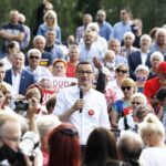 09.07.2020 Jędrzejów. Wizyta premiera Mateusza Morawieckiego. Na zdjęciu (w środku): premier Mateusz Morawiecki / Jarosław Kubalski / Radio Kielce