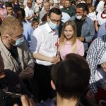 09.07.2020 Jędrzejów. Wizyta premiera Mateusza Morawieckiego. Na zdjęciu (w środku): premier Mateusz Morawiecki / Jarosław Kubalski / Radio Kielce