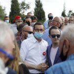 09.07.2020 Jędrzejów. Wizyta premiera Mateusza Morawieckiego. Na zdjęciu (w środku): premier Mateusz Morawiecki / Jarosław Kubalski / Radio Kielce