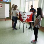 12.07.2020 Kielce. Wybory prezydenckie. Komisja obwodowa nr 6 / Jarosław Kubalski / Radio Kielce