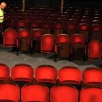 13.07.2020 Kielce. Teatr im. Stefana Żeromskiego. Demontaż widowni przed remontem / Jarosław Kubalski / Radio Kielce