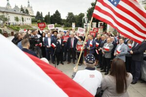 13.07.2020 Kielce. Prawo i Sprawiedliwość dziękuje za wybór Andrzeja Dudy na prezydenta RP / Jarosław Kubalski / Radio Kielce