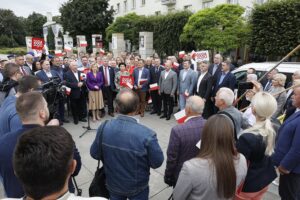 13.07.2020 Kielce. Prawo i Sprawiedliwość dziękuje za wybór Andrzeja Dudy na prezydenta RP / Jarosław Kubalski / Radio Kielce