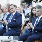 30.07.2020 Kielce. Wzgórze Zamkowe.Kielce. Inscenizacja upamiętniająca rozbicie więzienia UB przy ulicy Zamkowej. Jan Józef Kasprzyk, szef Urzędu do Spraw Kombatantów i Osób Represjonowanych i senator Krzysztof Słoń / Jarosław Kubalski / Radio Kielce