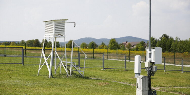 04.08.2018 Suków. Stacja meteorologiczna / Jarosław Kubalski / Radio Kielce