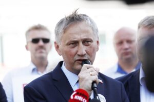 10.07.2020 Kielce. Podsumowanie przez Prawo i Sprawiedliwość kampanii wyborczej Andrzeja Dudy. Wojewoda Zbigniew Koniusz / Jarosław Kubalski / Radio Kielce