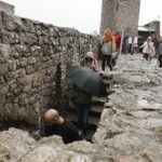 11.07.2020 Chęciny. Zamek. Turyści / Jarosław Kubalski / Radio Kielce