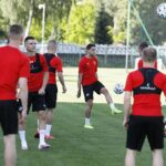 30.07.2020. Kielce. Stadion przy ulicy Szczepaniaka. Trening piłkarzy Korony / Jarosław Kubalski / Radio Kielce