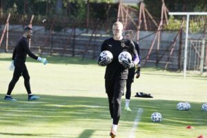 30.07.2020. Kielce. Stadion przy ulicy Szczepaniaka. Trening piłkarzy Korony / Jarosław Kubalski / Radio Kielce