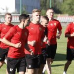 30.07.2020. Kielce. Stadion przy ulicy Szczepaniaka. Trening piłkarzy Korony / Jarosław Kubalski / Radio Kielce