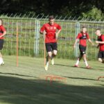 30.07.2020. Kielce. Stadion przy ulicy Szczepaniaka. Trening piłkarzy Korony / Jarosław Kubalski / Radio Kielce