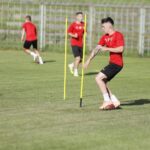30.07.2020. Kielce. Stadion przy ulicy Szczepaniaka. Trening piłkarzy Korony / Jarosław Kubalski / Radio Kielce