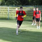30.07.2020. Kielce. Stadion przy ulicy Szczepaniaka. Trening piłkarzy Korony / Jarosław Kubalski / Radio Kielce