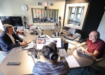 01.07.2020 Radio Kielce. Punkty Widzenia. Wiceprzewodniczący Rady Miasta Kielce Jarosław Karyś i profesor Marek Jóźwiak - UJK / Jarosław Kubalski / Radio Kielce