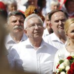 06.07.2020. Starachowice. Wizyta prezydenta RP Andrzeja Dudy. Na zdjęciu (od lewej): Andrzej Kryj - poseł PiS, Krzysztof Lipiec - prezes świętokrzyskich struktur PiS, Marek Kwitek - poseł PiS / Jarosław Kubalski / Radio Kielce