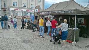 08.07.2020 Kielce. Stoisko wojska na Placu Artystów / Wojskowa Komenda Uzupełnień w Kielcach