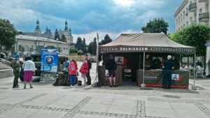 08.07.2020 Kielce. Stoisko wojska na Placu Artystów / Wojskowa Komenda Uzupełnień w Kielcach