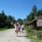 05.07.2020. Kopiec. Otwarcie wioski neolitycznej dla turystów / Emilia Sitarska / Radio Kielce