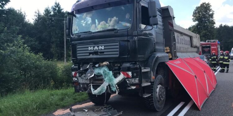 Lasków, gmina Jędrzejów. Wypadek drogowy / KPP Jędrzejów