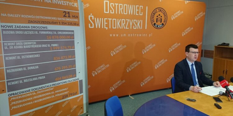 02.07.2020. Ostrowiec Świętokrzyski. Na zdjęciu: Jarosław Górczyński - prezydent Ostrowca Świętokrzyskiego / Emilia Sitarska / Radio Kielce